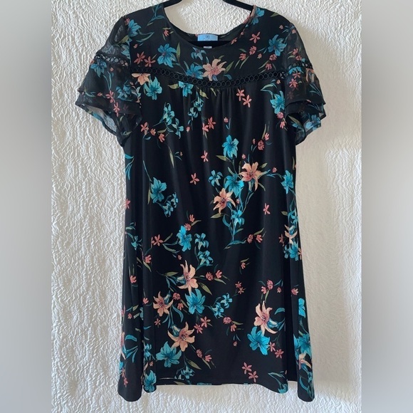 CeCe Expressive Lillies Ruffle Sleeve Mixed Media Minidress NWOT - Picture 4 of 8